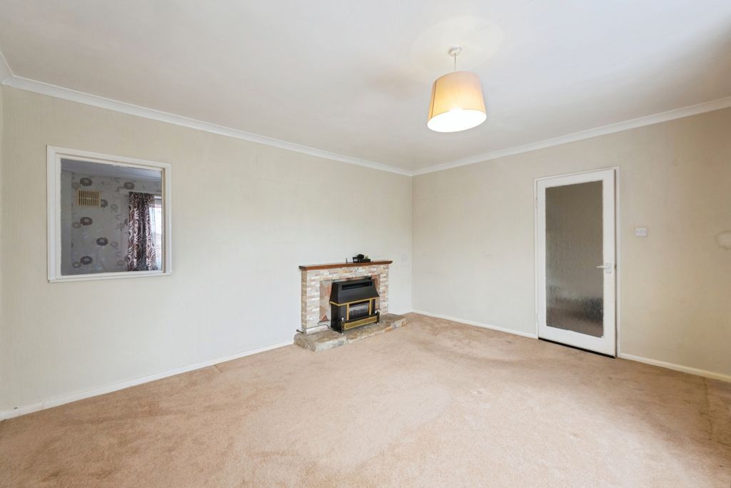 Property photo 2 of 17 Photo