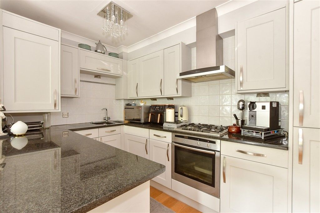 Property photo 2 of 13 Kitchen