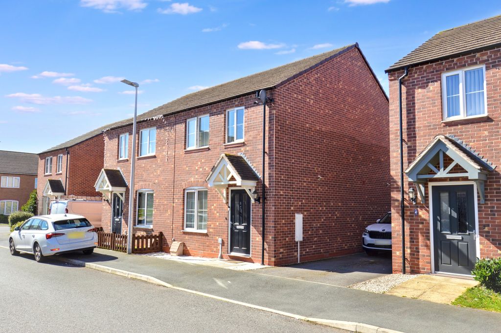 Property photo 1 of 19 A (19)