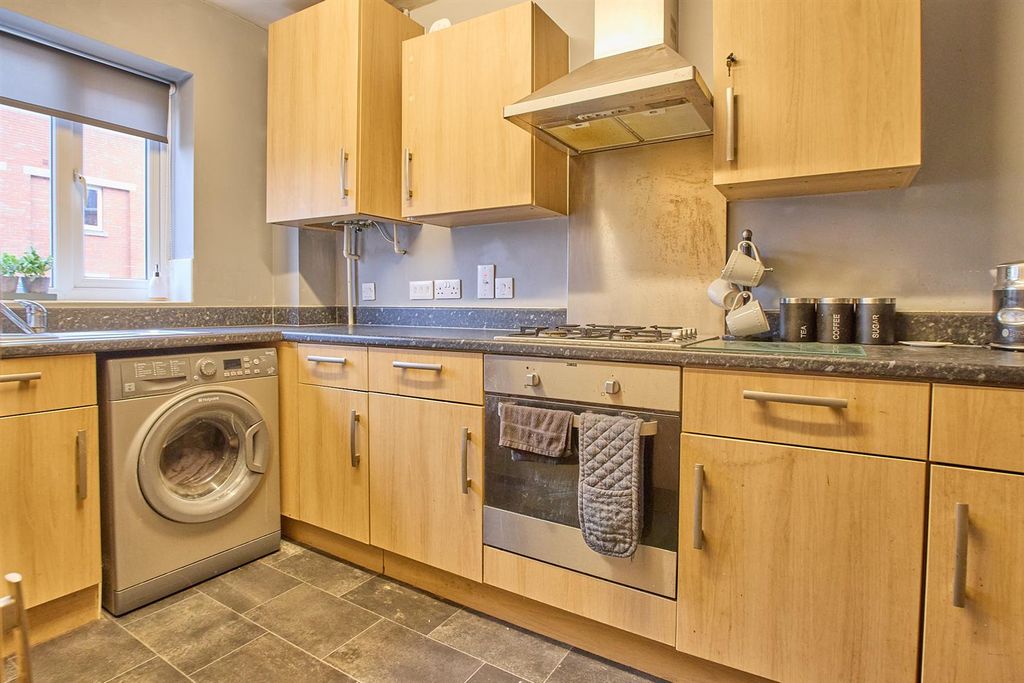 Property photo 3 of 15 Langham Close 1.Jpg