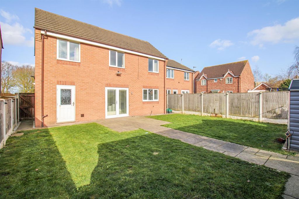 Property photo 1 of 18