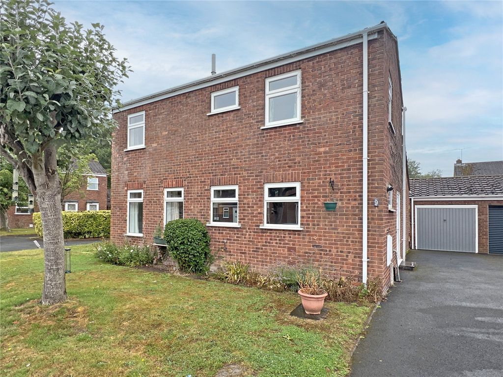 Property photo 1 of 16 Picture No. 23