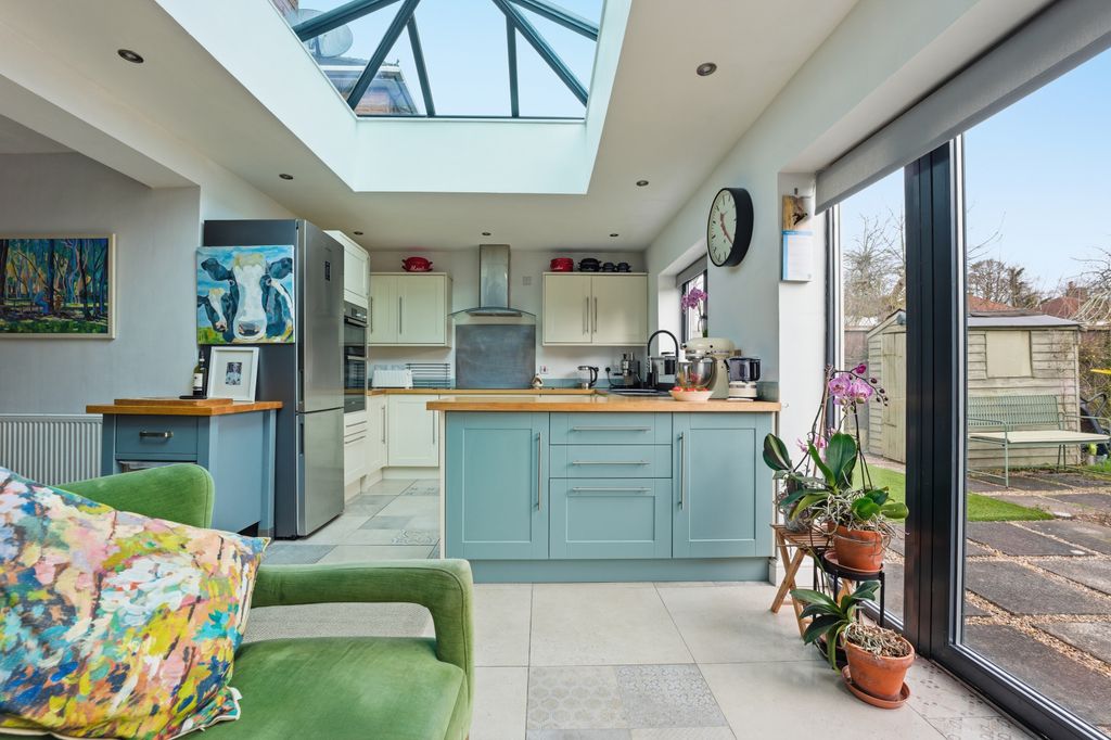 Property photo 3 of 19 P1720537