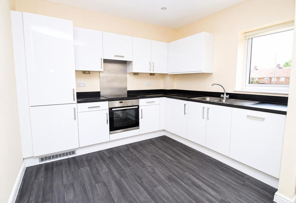 Property photo 2 of 16 13.Png
