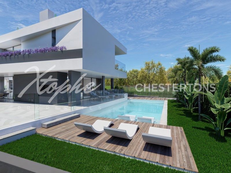 Property photo 1 of 18