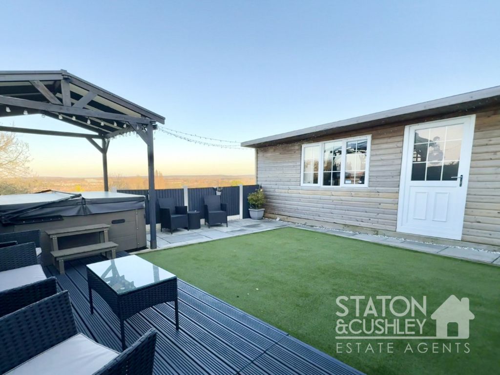Property photo 3 of 28