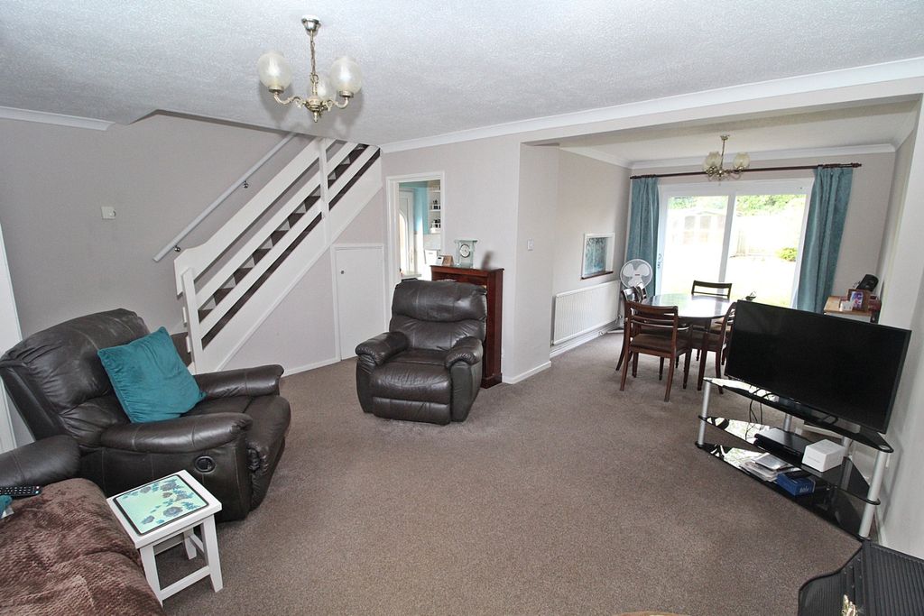 Property photo 2 of 13 5018426