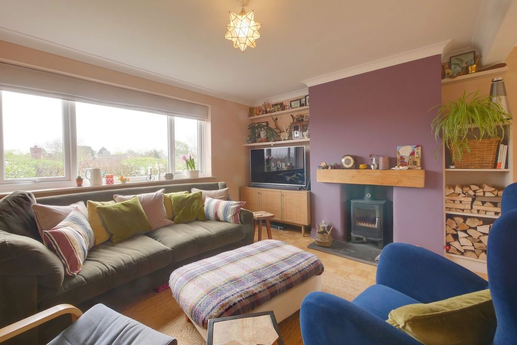 Property photo 2 of 26