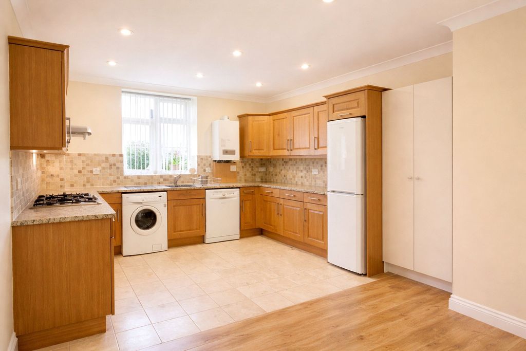 Property photo 3 of 10 Picture No. 08