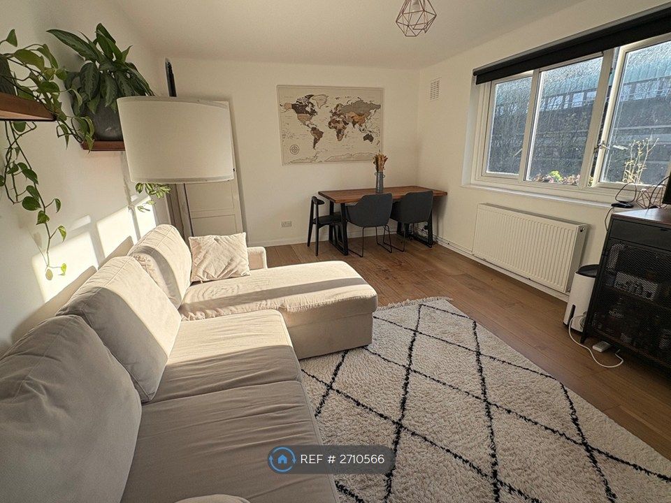 Property photo 2 of 9 Living Room