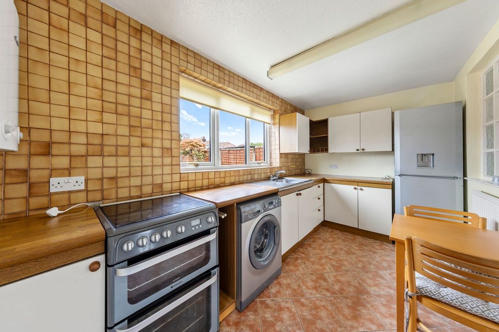 Property photo 3 of 20