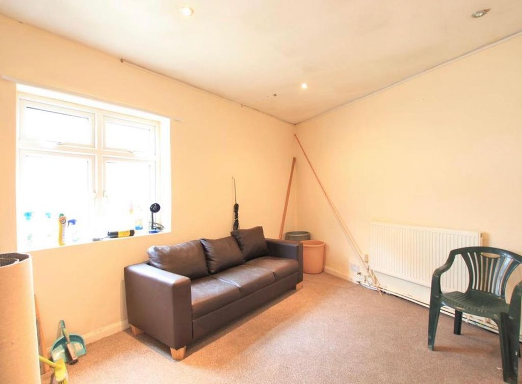 Property photo 2 of 8 Gallery