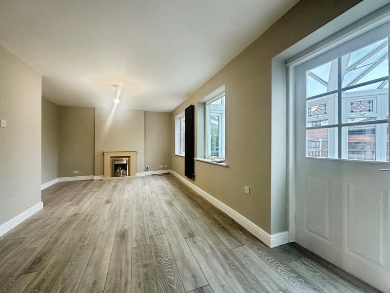 Property photo 3 of 15 Lounge/Diner