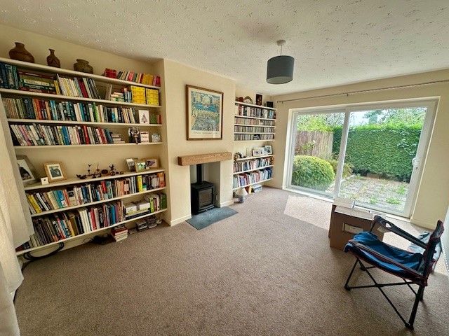 Property photo 3 of 12