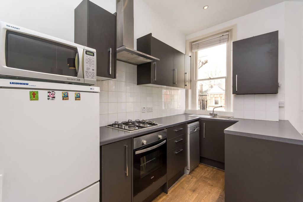 Property photo 2 of 3