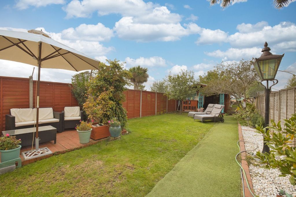 Property photo 2 of 13 Picture 2