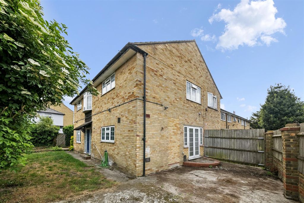 Property photo 1 of 18 14