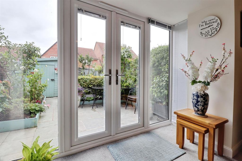 Property photo 3 of 28