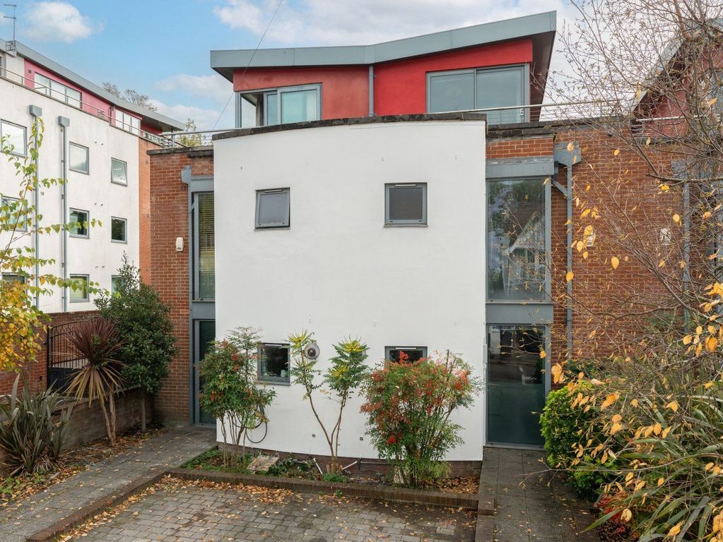 Property photo 1 of 23 Picture No. 29