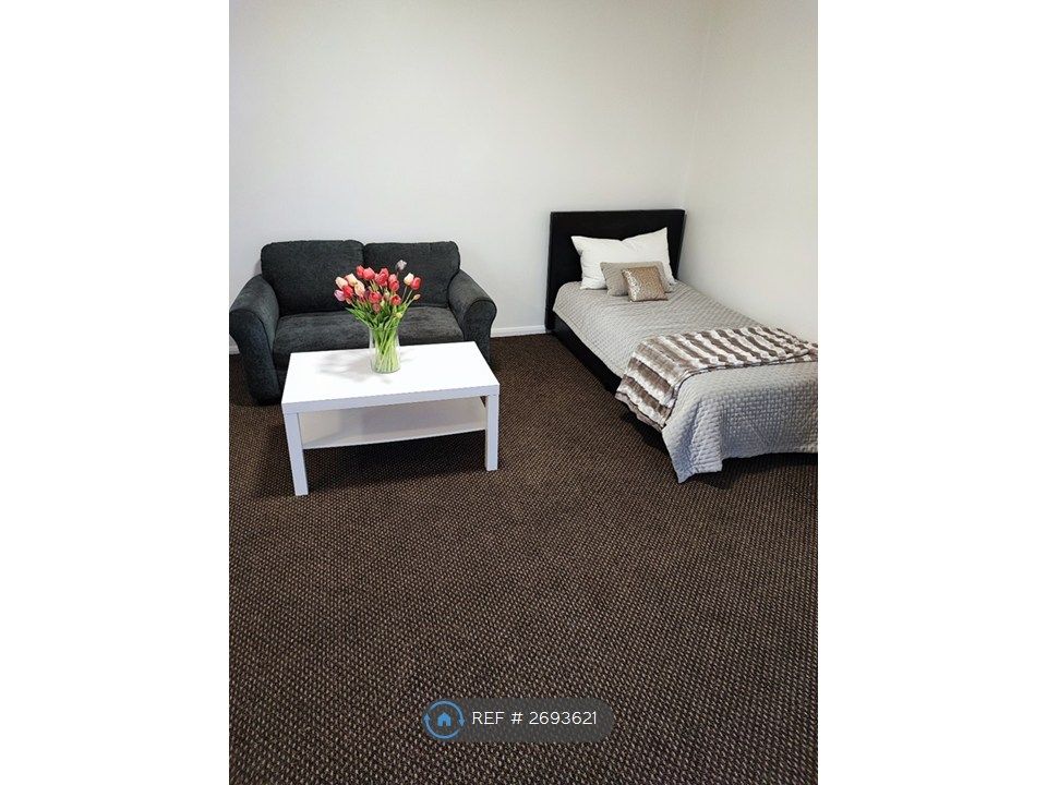 Property photo 1 of 27