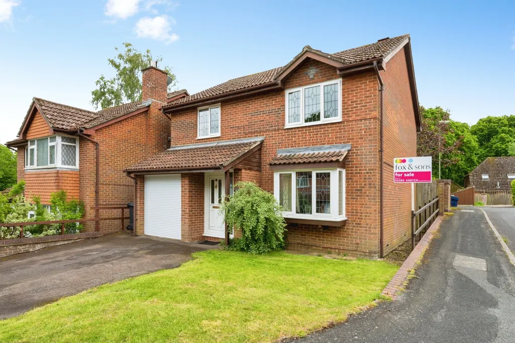 Welland Gardens, West End, Southampton SO18 - View 3
