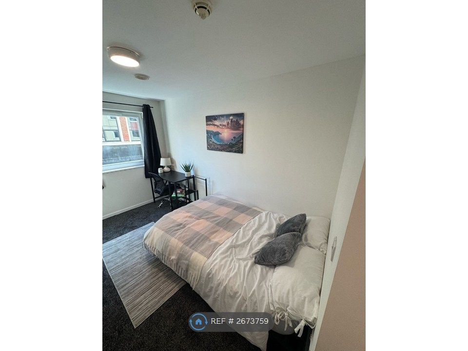 Property photo 3 of 6 Standard Room With En Suite