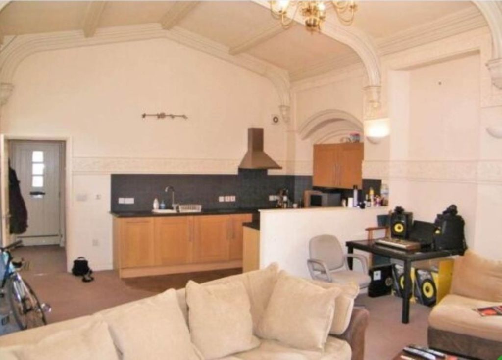 Property photo 3 of 7
