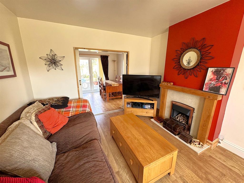 Property photo 3 of 33 Thumbnail_Image4.Jpg