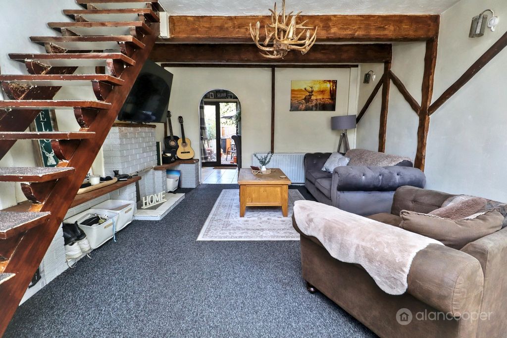 Property photo 2 of 21 5372342