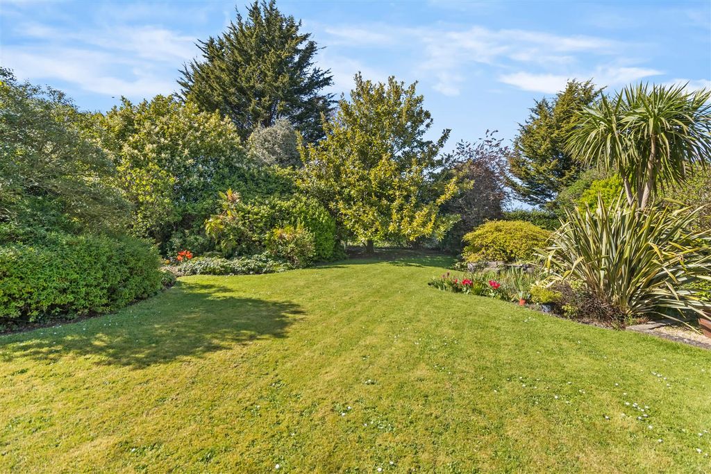 Additional image 28 of 4 bed detached house for saleChurch Street, Willingdon, Eastbourne BN22