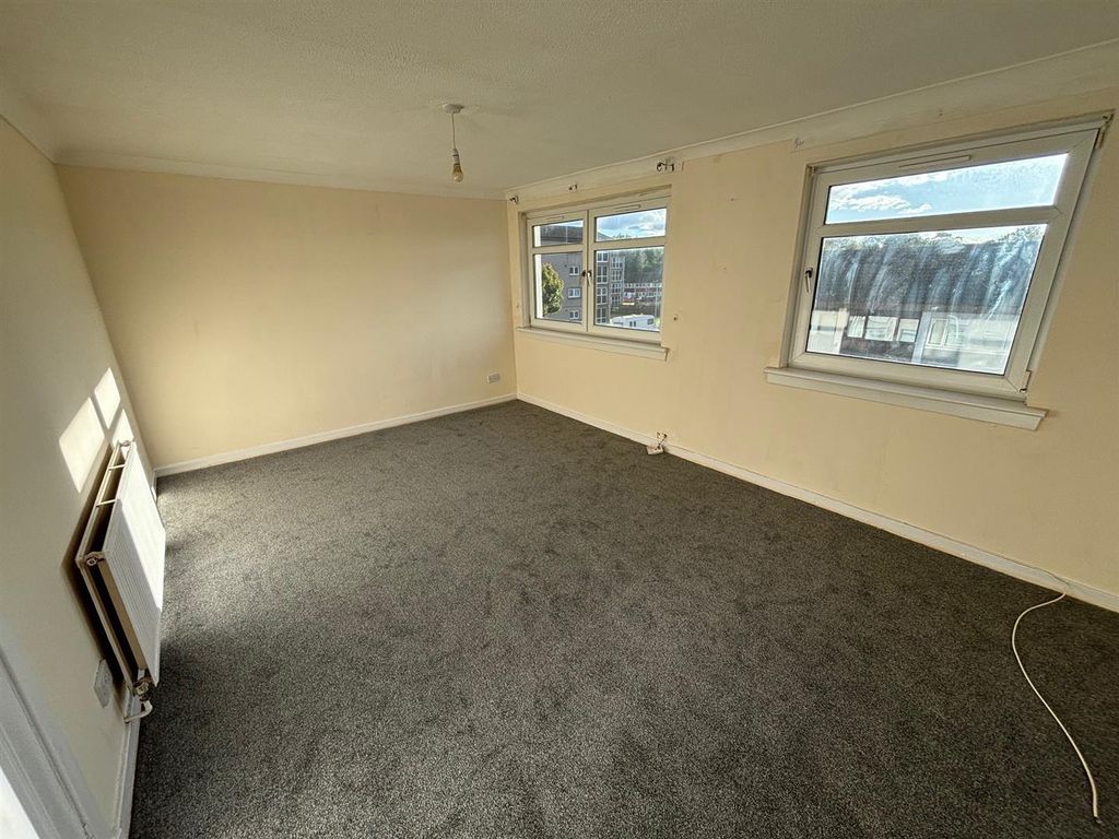 Property photo 1 of 6 12 Stobo Street.Jpg
