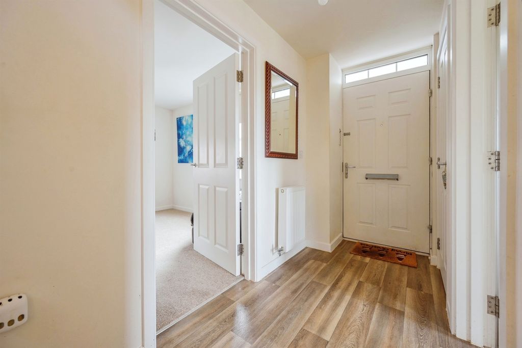 Property photo 2 of 5