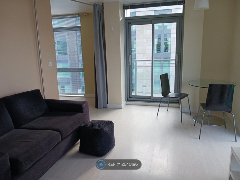 Property photo 1 of 9 Living Room With Dining Area