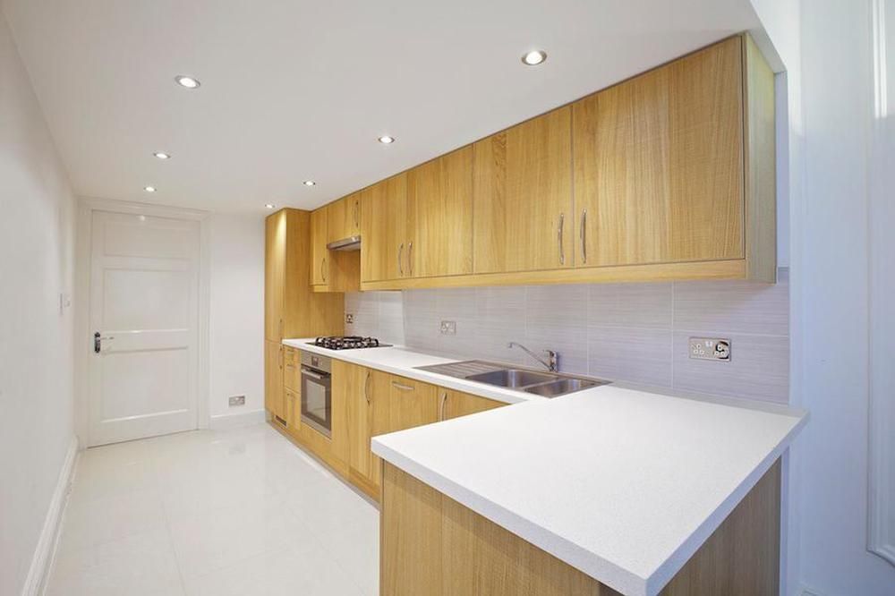 Property photo 2 of 7 Kitchen.Jpg