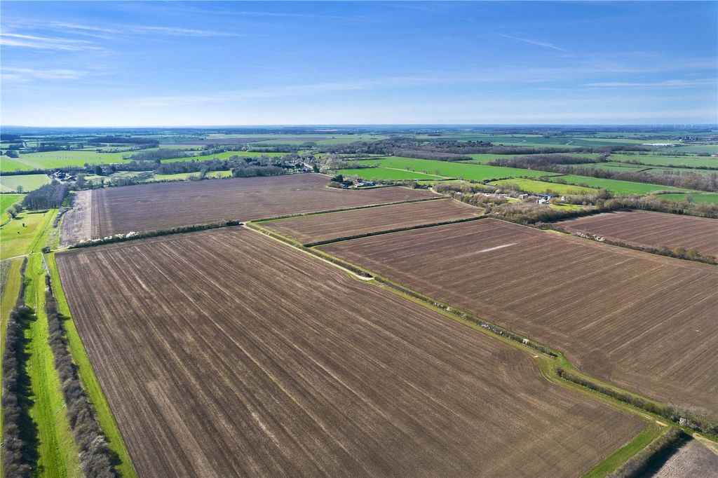 Property photo 3 of 8 Picture No. 14