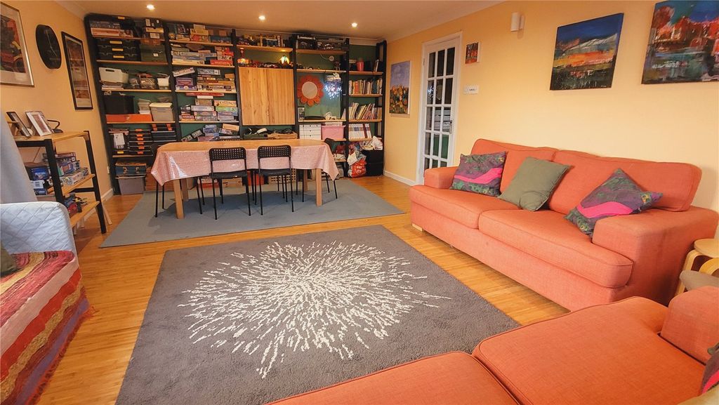 Property photo 2 of 28 Living Room