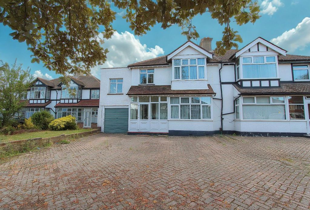 Property photo 1 of 20 379d9670-6502-44Dd-85B4-ce2F1d508056.Jpg