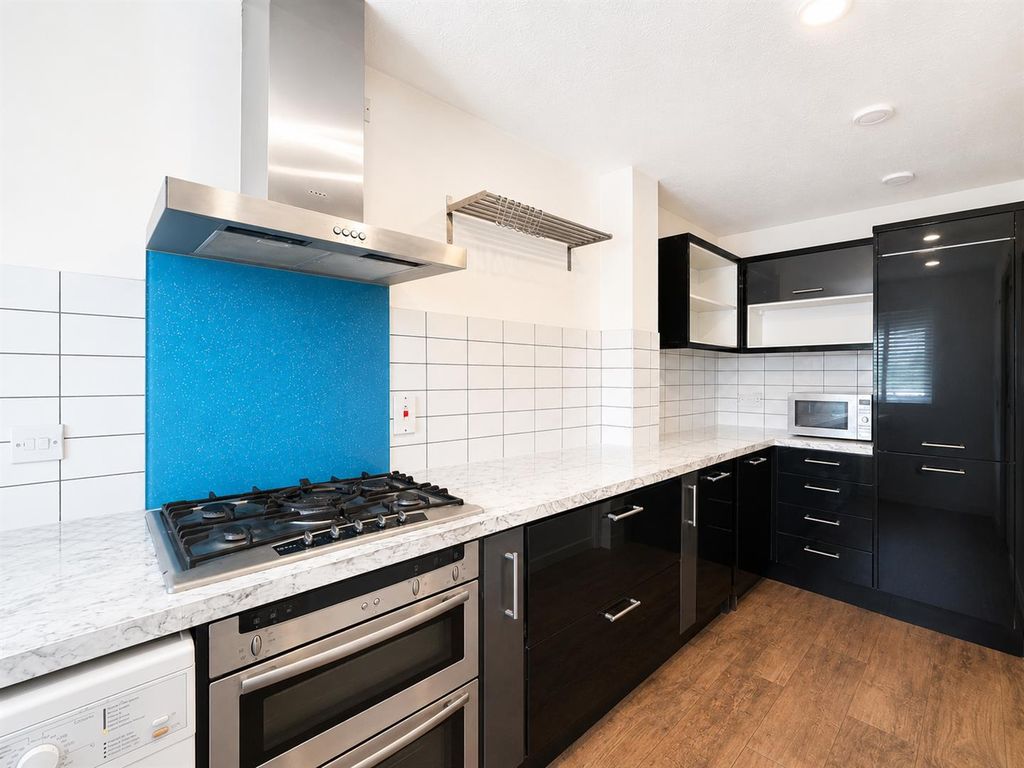 Property photo 2 of 15 Kitchen