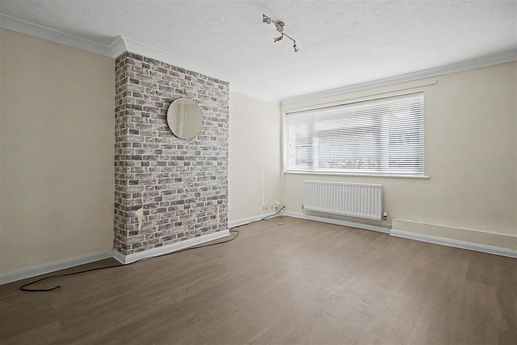 Property photo 2 of 19 Img_8382.Jpg