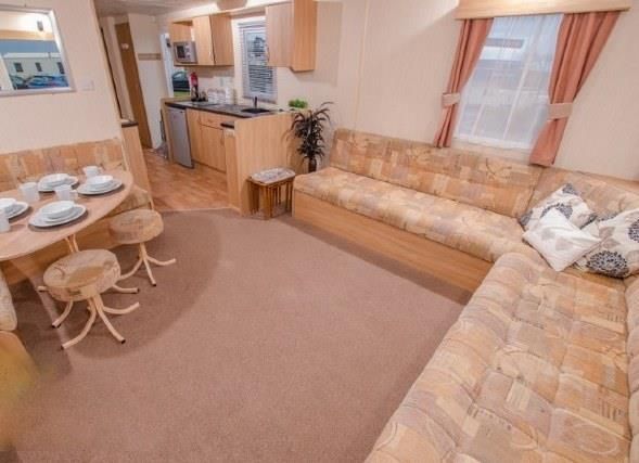 Property photo 1 of 13 Kitchen/Dining Area