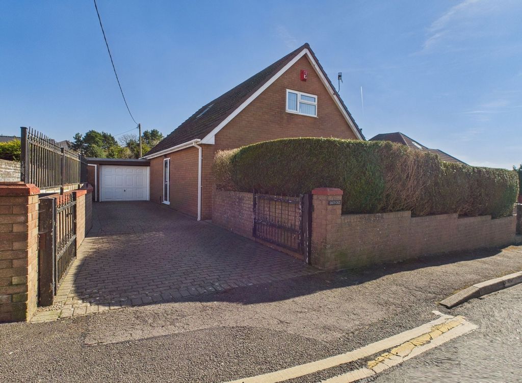 Property photo 1 of 30