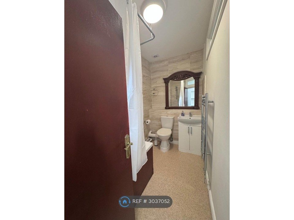 Property photo 3 of 3