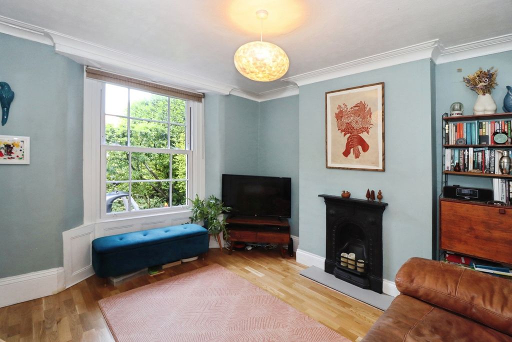 Property photo 3 of 18 Photo