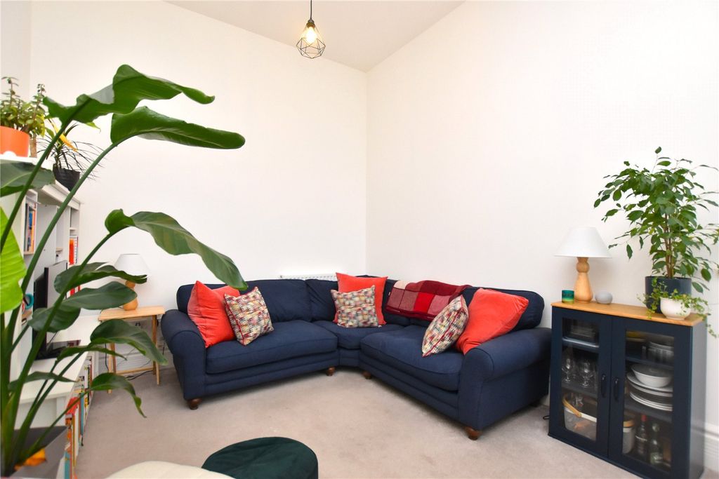 Property photo 2 of 16 Picture No. 07