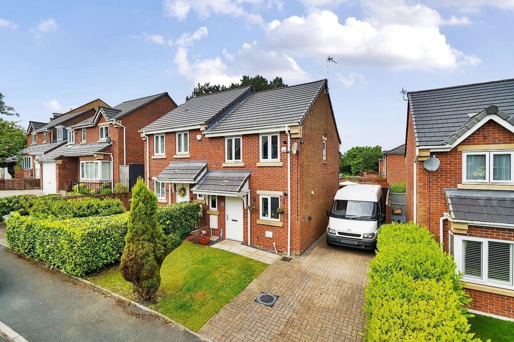 Property photo 1 of 19