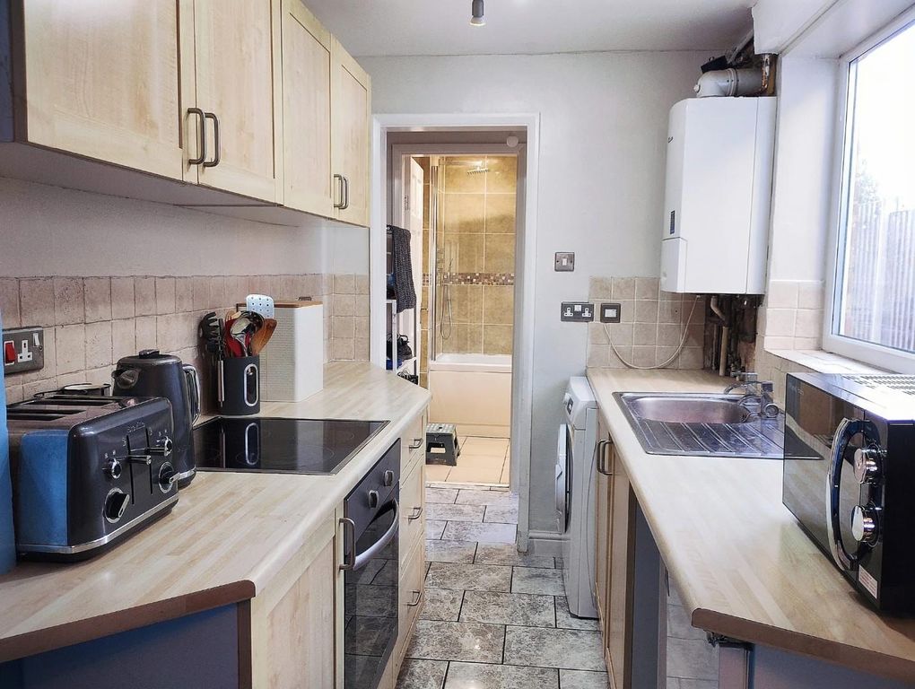 Property photo 3 of 13 Kitchen.Jpg