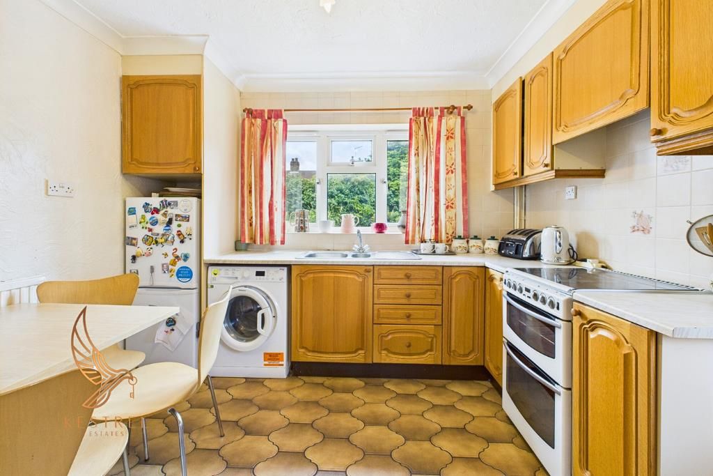 Property photo 2 of 28 6.Png