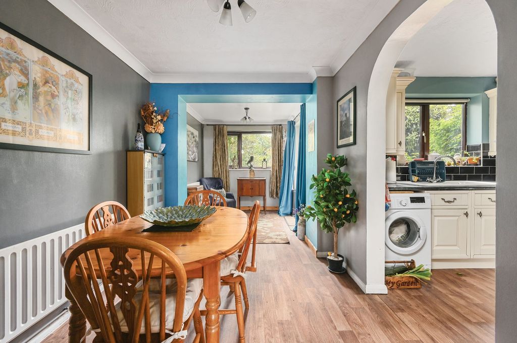 Property photo 3 of 22