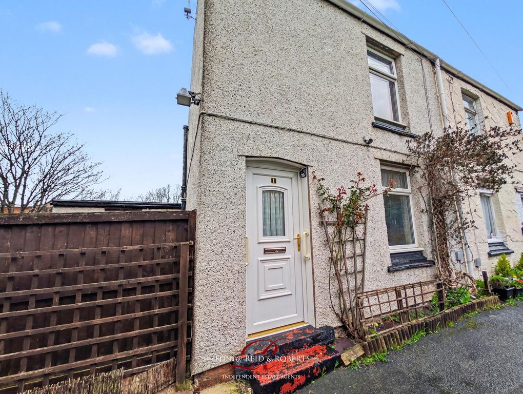 Property photo 1 of 17 Front (Exterior)