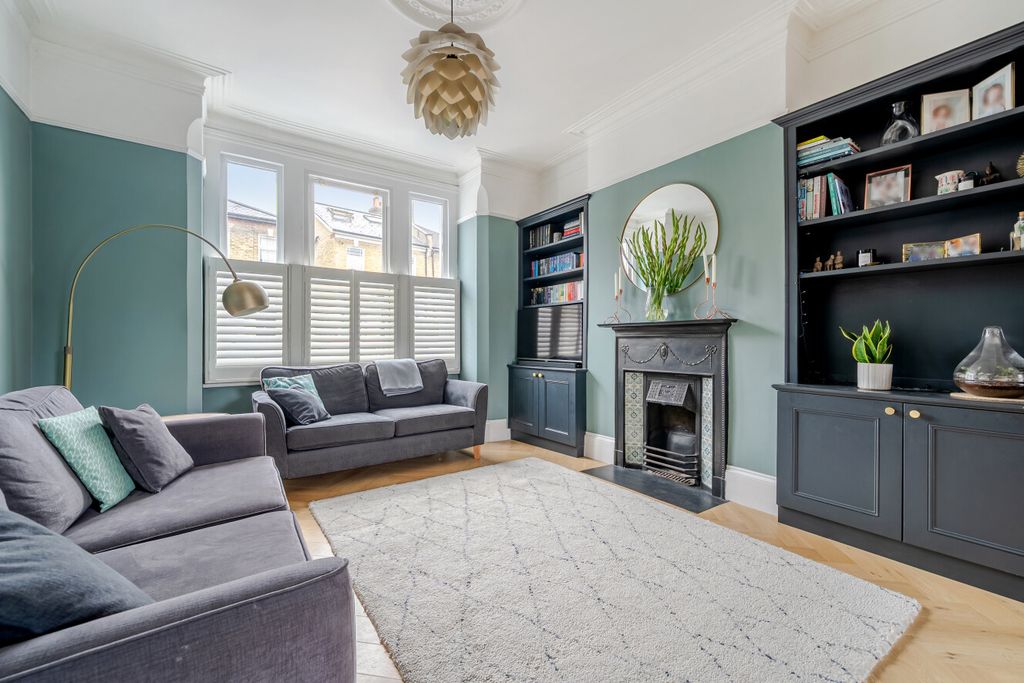 Property photo 2 of 19 1515390-30-1A0807...